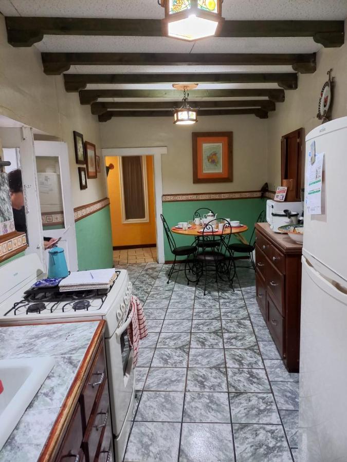 Home Stay Maria Parral Exterior foto